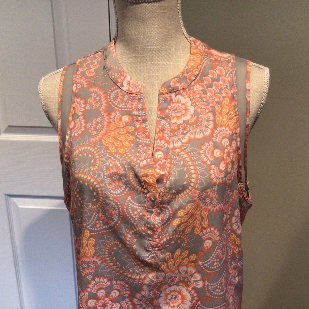 A.N.A. Womens Sleeveless Top  V neck Blouse Dress Casual Size L